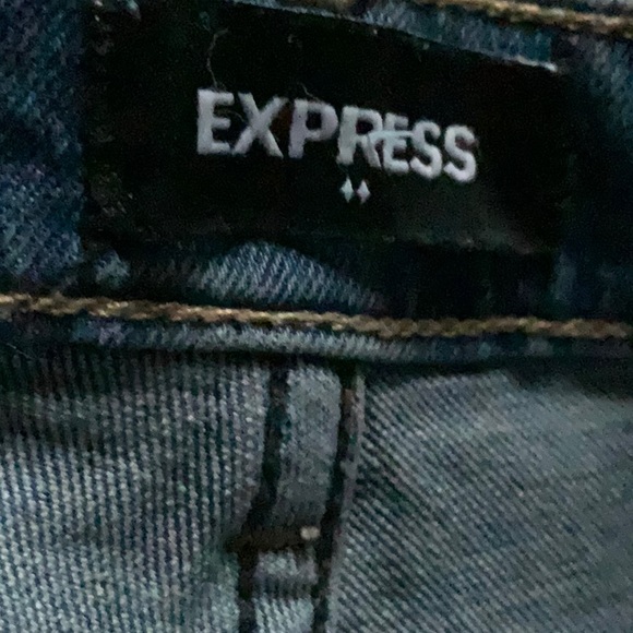UEC*** EXPRESS MID WASH BUTTON UP CROPPED RELAXED FIT JEANS SIZE 2R - Picture 4 of 6